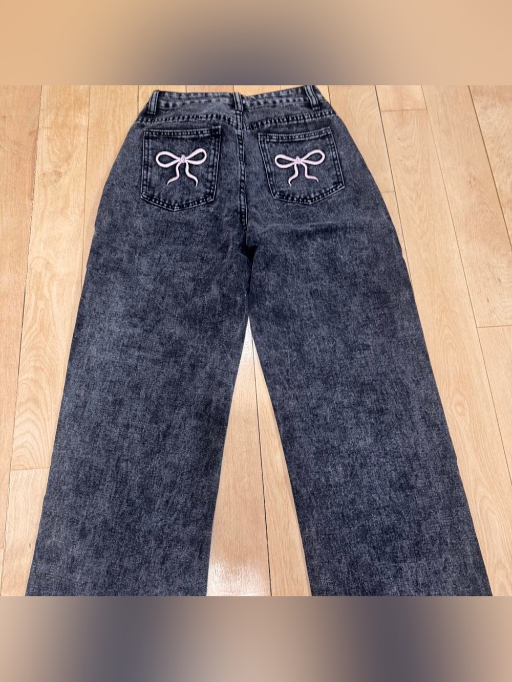 High-Waist Washed Black Jeans with Pink Bow Pocket Embroidery